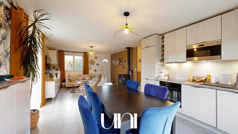 Maison - 86 m² - 4 pièces