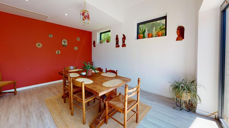 Maison - 140 m² - 7 pièces