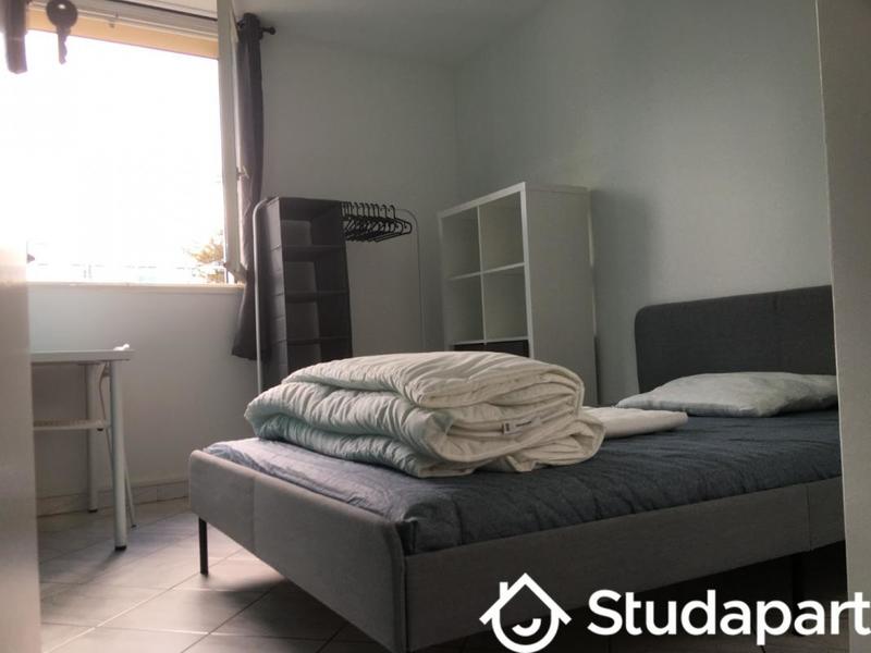 Chambre - 10 m² - 1 pièce