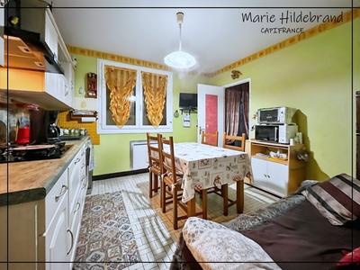 Maison - 83 m² - 4 pièces