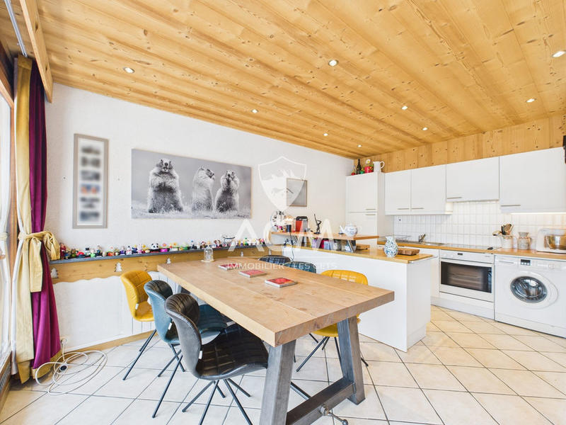 Appartement - 79 m² - 4 pièces