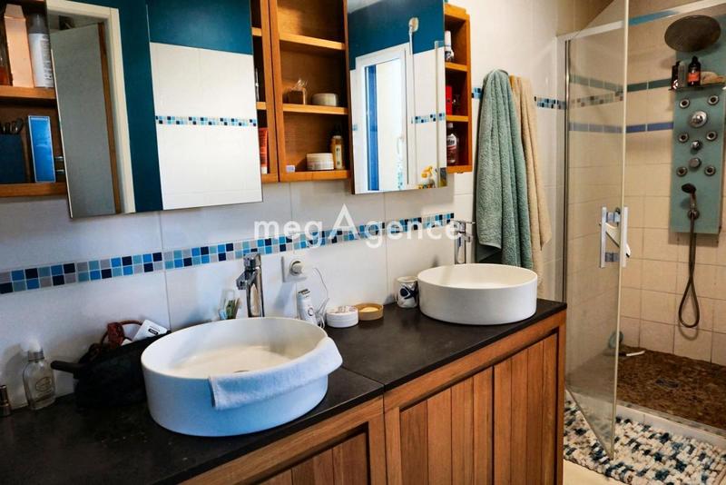 Maison traditionnelle - 149 m² - 7 pièces