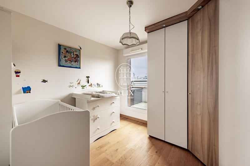 Appartement - 102 m² - 5 pièces