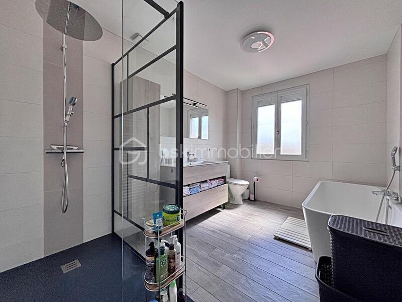 Pavillon - 104 m² - 4 pièces