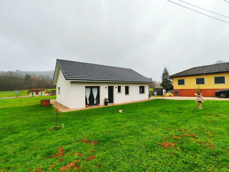 Maison - 98 m² - 5 pièces
