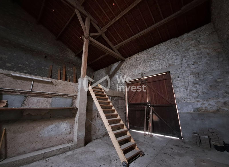 Maison - 213 m² - 8 pièces