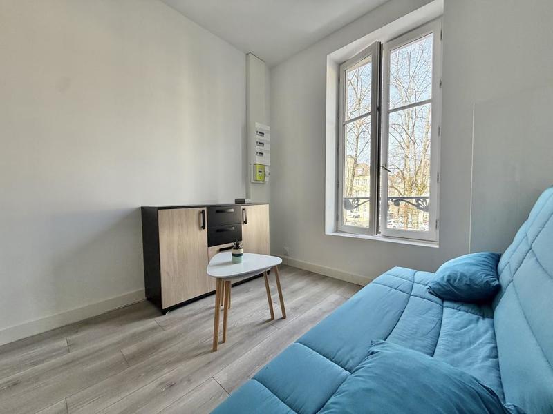 Studio - 30 m² - 1 pièce