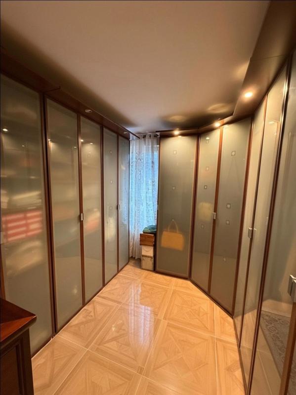 Appartement - 371 m² - 7 pièces