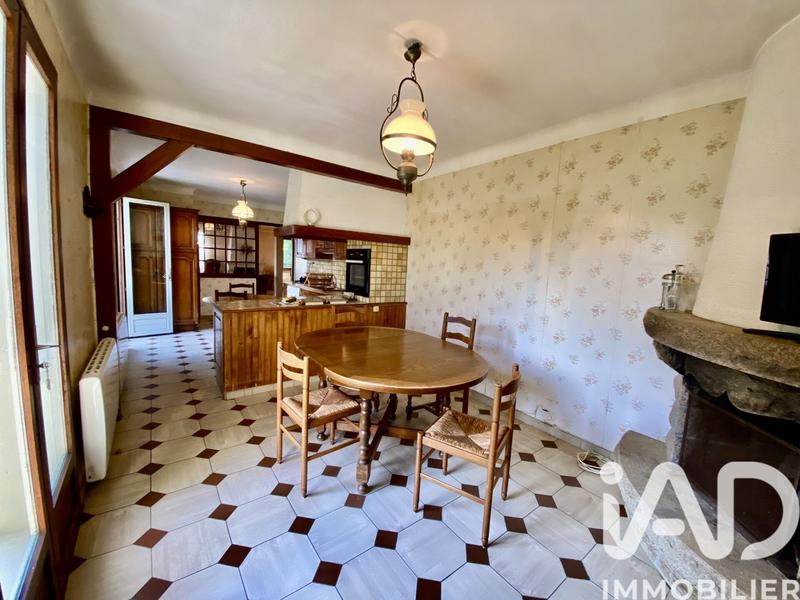 Maison - 139 m² - 7 pièces