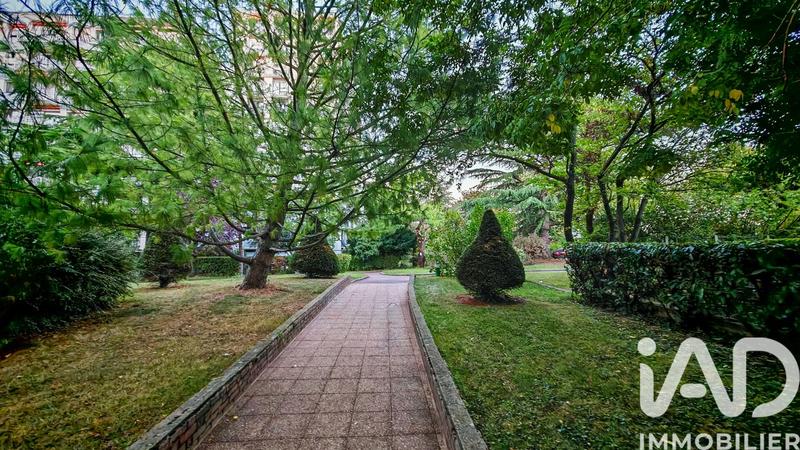 Appartement - 99 m² - 5 pièces