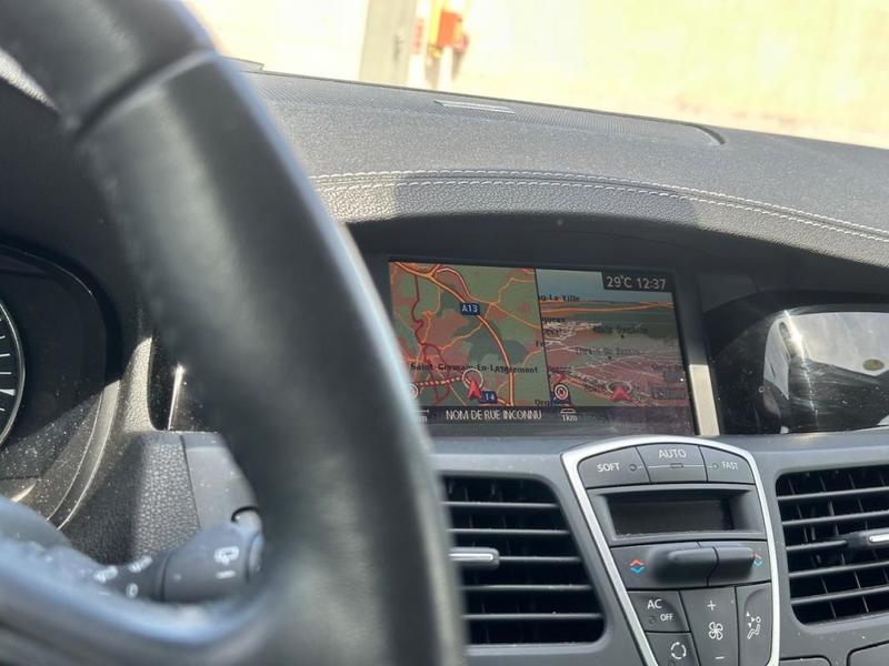 Renault Laguna III (2) 2.0 Dci 175 Initiale Bva6