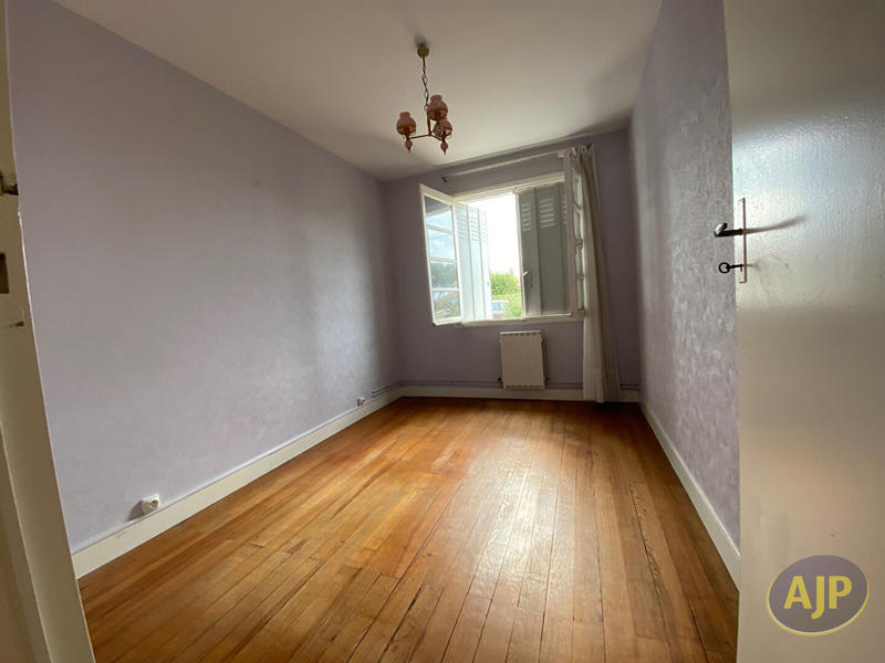 Maison - 101 m² - 5 pièces