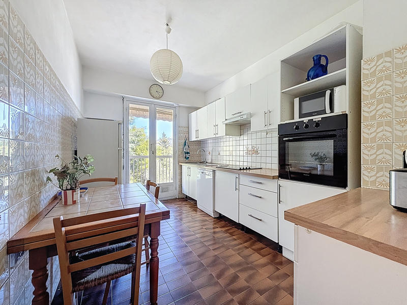 Appartement - 104 m² - 4 pièces