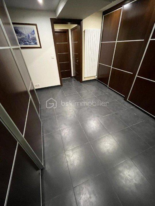 Demeure - 566 m² - 10 pièces