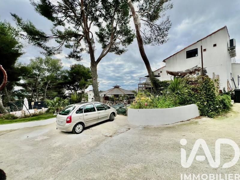 Maison - 267 m² - 11 pièces