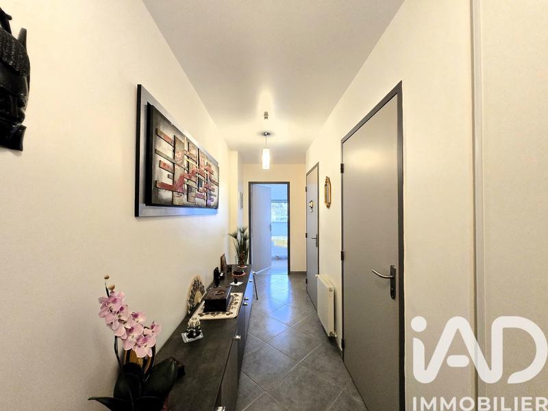 Appartement - 80 m² - 4 pièces