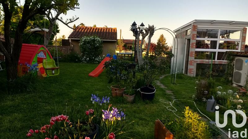 Maison - 234 m² - 8 pièces