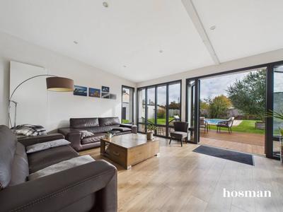 Maison - 172 m² - 8 pièces