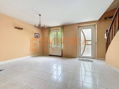 Maison - 105 m² - 6 pièces