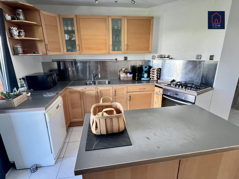 Maison - 93 m² - 5 pièces