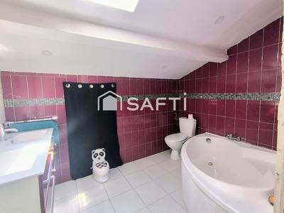 Maison - 178 m² - 9 pièces