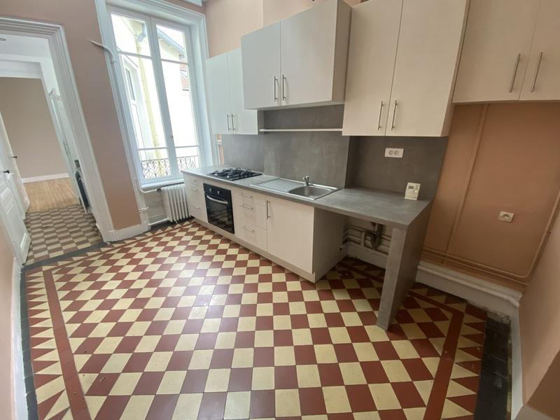 Appartement - 122 m² - 5 pièces