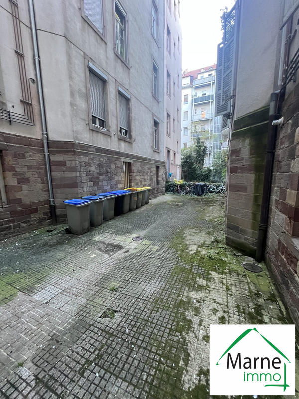 Appartement - 100 m² - 5 pièces