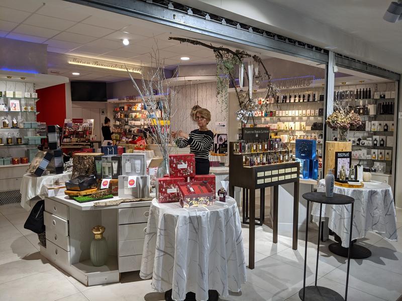 Paris Parfums  - parfumerie et institut de beauté