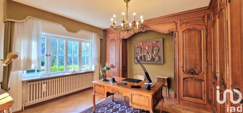 Maison - 334 m² - 10 pièces