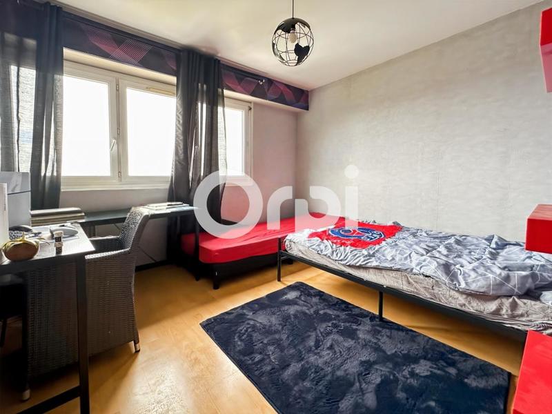 Appartement - 102 m² - 5 pièces