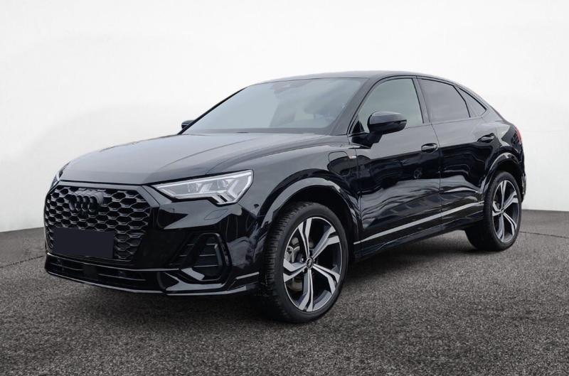 Audi Q3 Sportback 45 TFSIe 245 s-Line Hybride Rechargeable / Attache Remorque Matrix Led Sieges Elec à Memoire Coffre Keyless