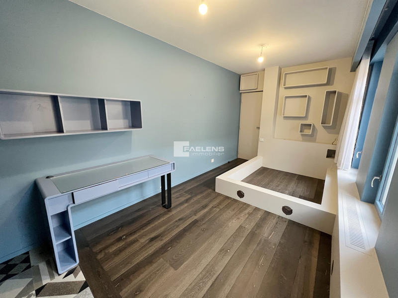 Loft - 435 m² - 5 pièces