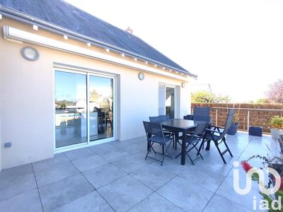 Maison - 213 m² - 9 pièces