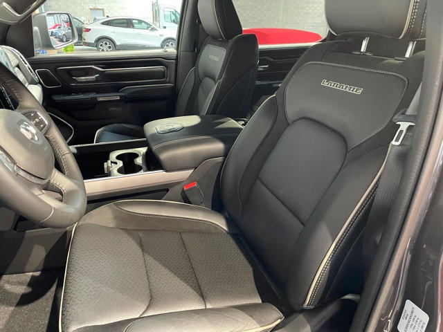 Dodge Ram 1500 Crew Cab 3.0 V6 EcoDiesel Laramie Night Edition