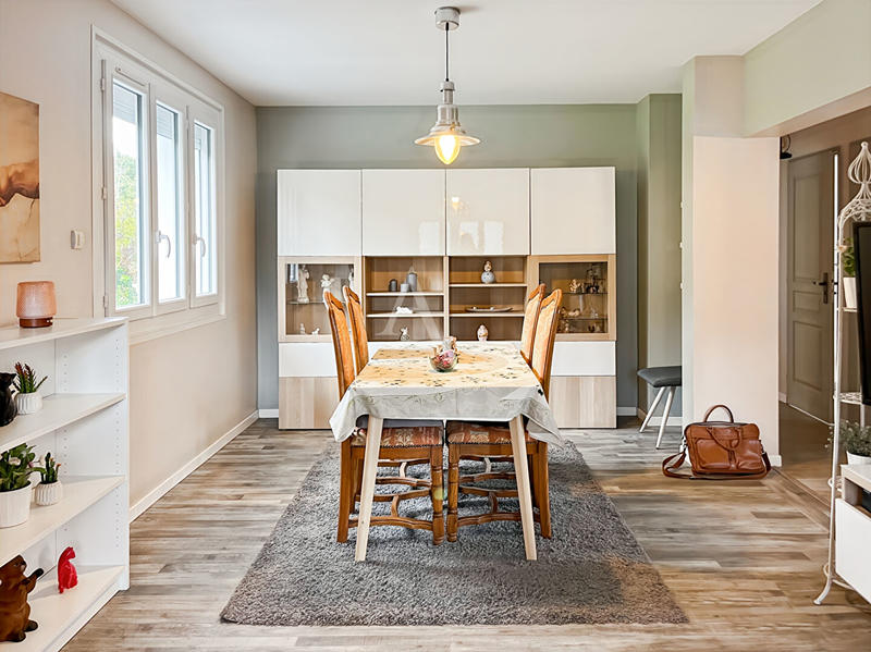 Maison - 87 m² - 5 pièces