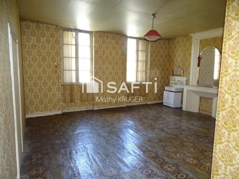 Maison - 270 m² - 9 pièces