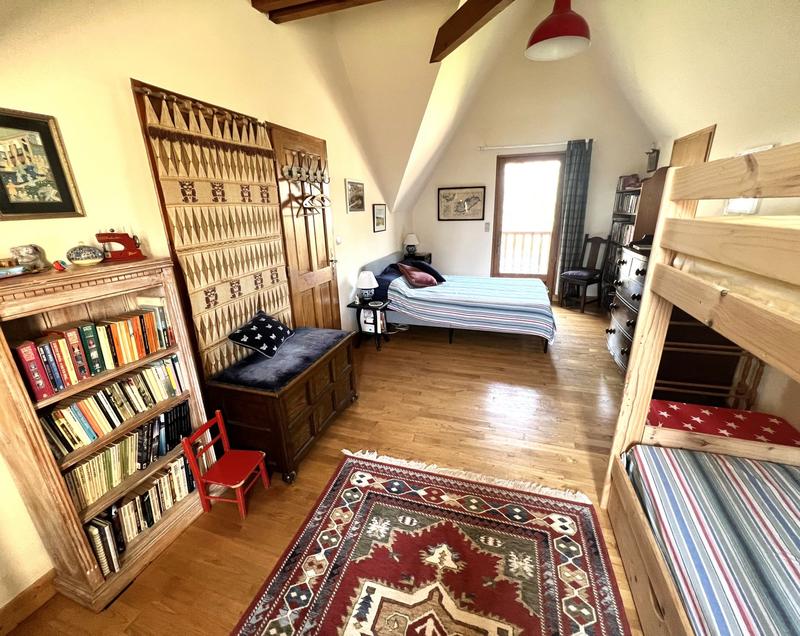 Maison - 112 m² - 7 pièces