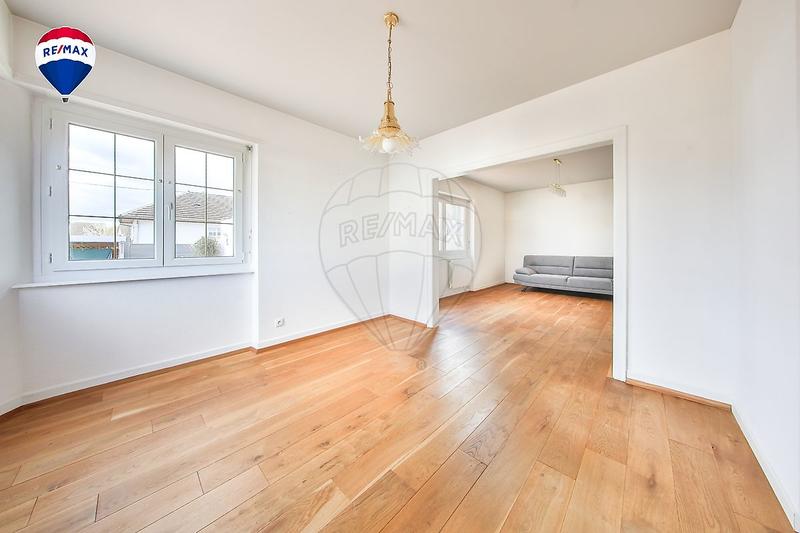 Maison - 137 m² - 6 pièces