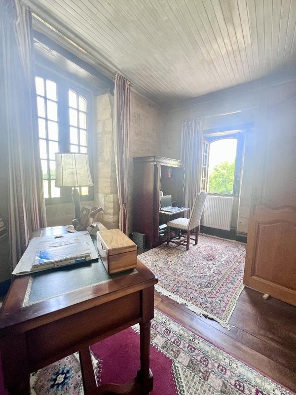 Maison en pierre - 350 m² - 10 pièces