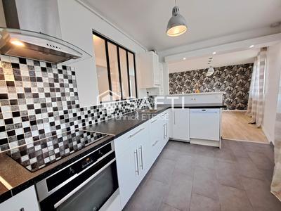 Duplex - 97 m² - 4 pièces