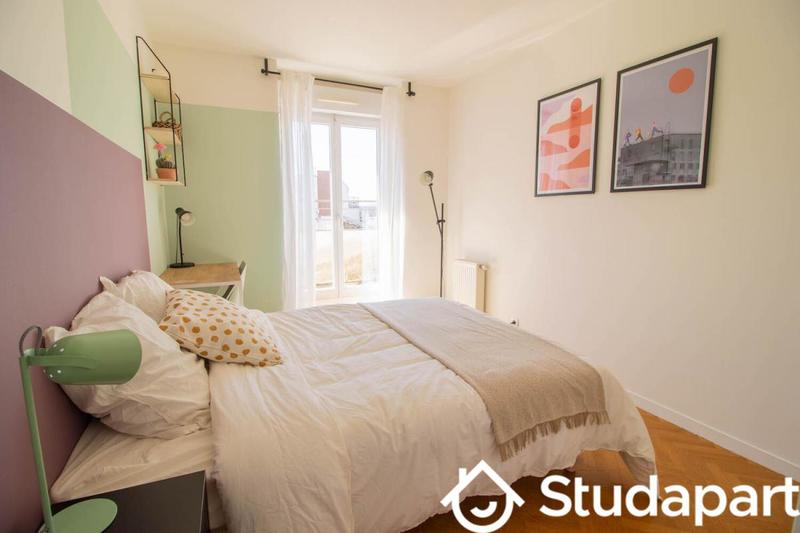 Chambre - 11 m² - 1 pièce