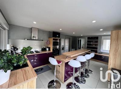 Maison de maîtres - 352 m² - 13 pièces