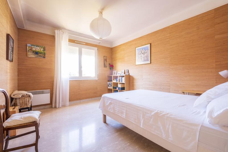 Maison - 217 m² - 7 pièces