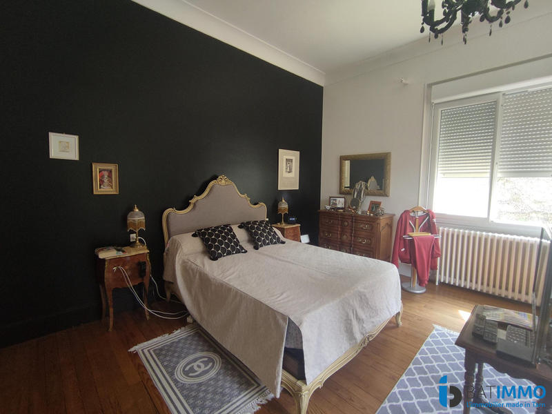 Appartement - 141 m² - 4 pièces