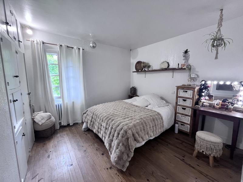 Maison traditionnelle - 181 m² - 15 pièces