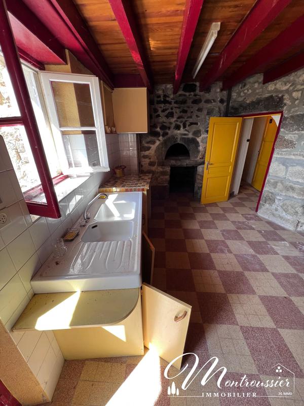 Propriété - 400 m² - 20 pièces