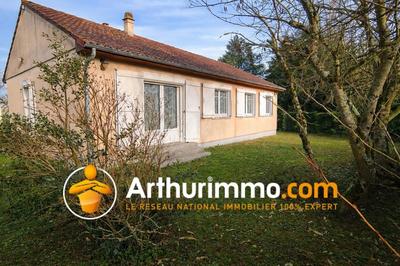 Maison - 95 m² - 5 pièces