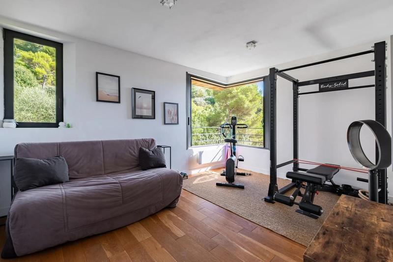 Maison - 170 m² - 5 pièces