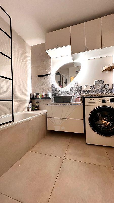 Appartement - 80 m² - 4 pièces