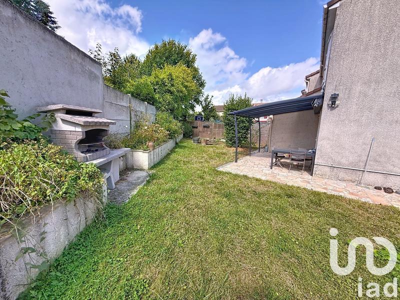 Maison - 92 m² - 5 pièces